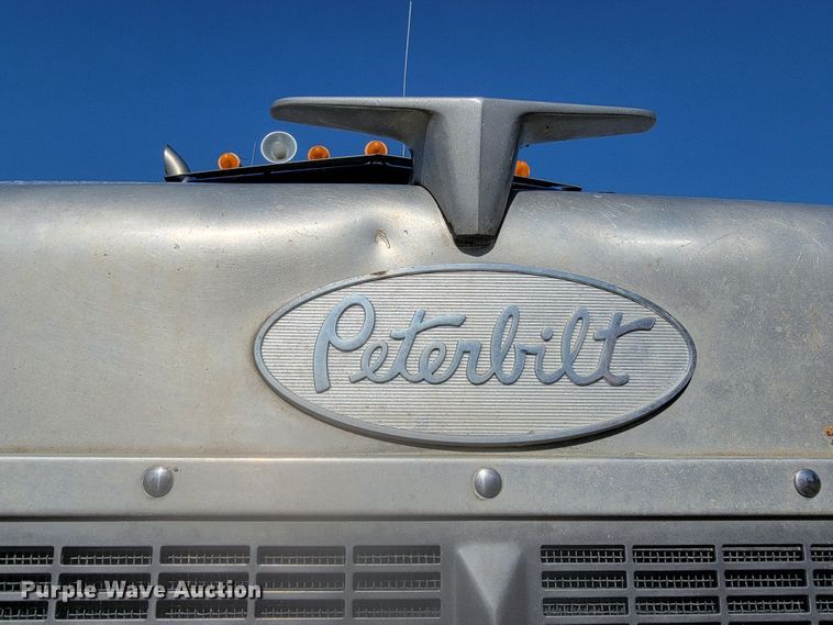 image for item LL9583 1996 Peterbilt 378  semi truck