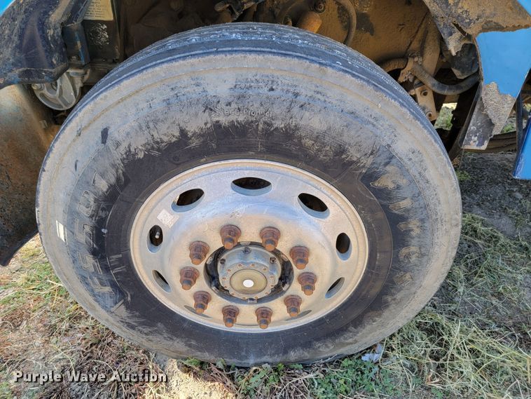 image for item LL9583 1996 Peterbilt 378  semi truck