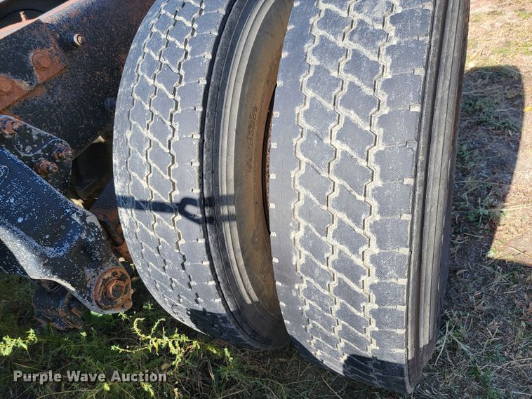 image for item LL9583 1996 Peterbilt 378  semi truck