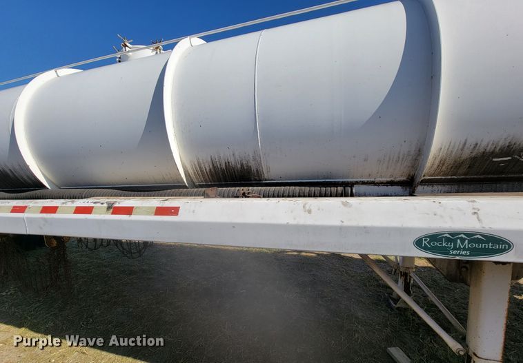 image for item LL9584 2012 Dragon  vacuum trailer