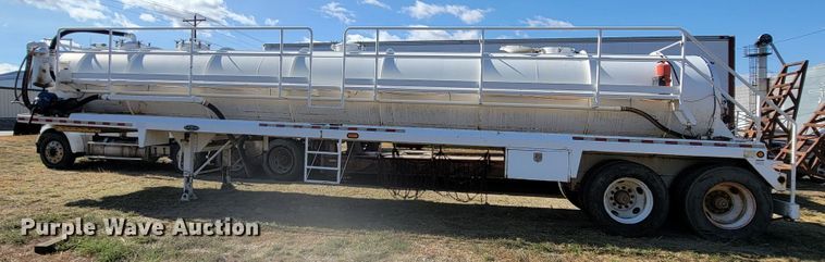 image for item LL9584 2012 Dragon  vacuum trailer