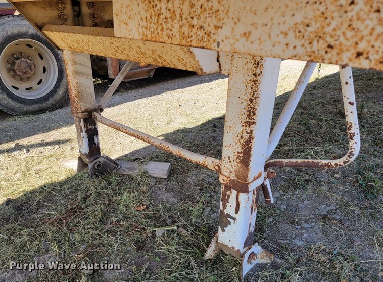 image for item LL9584 2012 Dragon  vacuum trailer