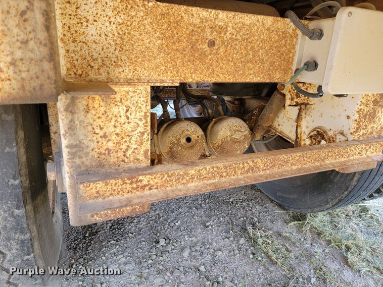 image for item LL9584 2012 Dragon  vacuum trailer