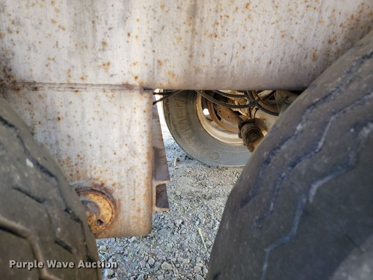 image for item LL9584 2012 Dragon  vacuum trailer