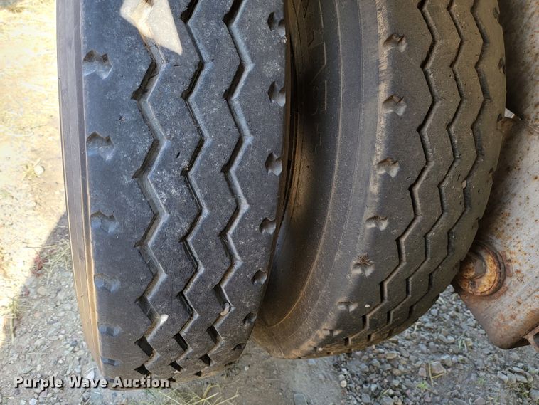 image for item LL9584 2012 Dragon  vacuum trailer