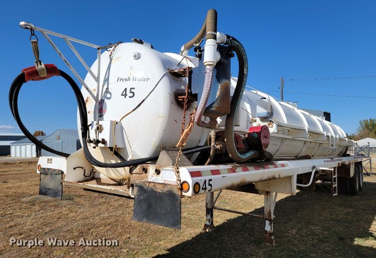 image for item LL9585 2011 Dragon  vacuum trailer