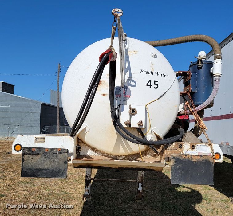 image for item LL9585 2011 Dragon  vacuum trailer