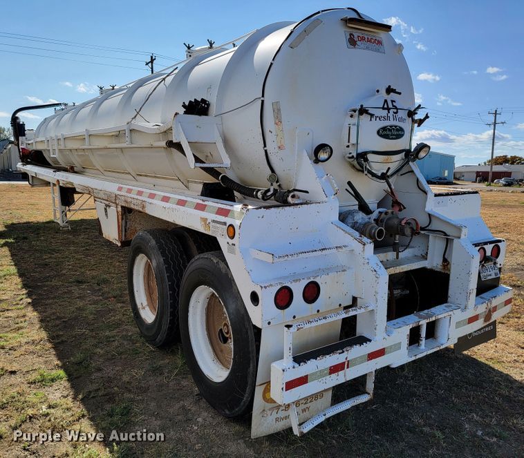 image for item LL9585 2011 Dragon  vacuum trailer