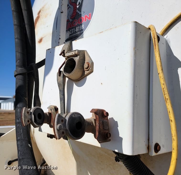 image for item LL9585 2011 Dragon  vacuum trailer