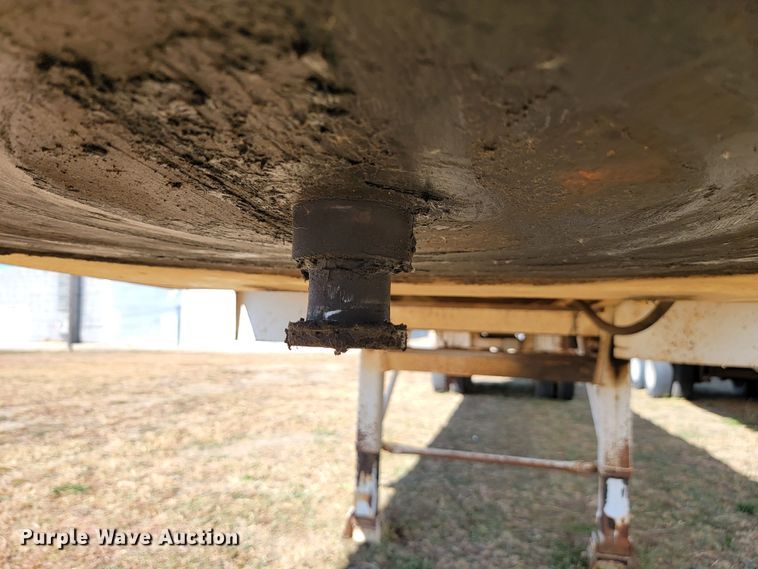 image for item LL9585 2011 Dragon  vacuum trailer