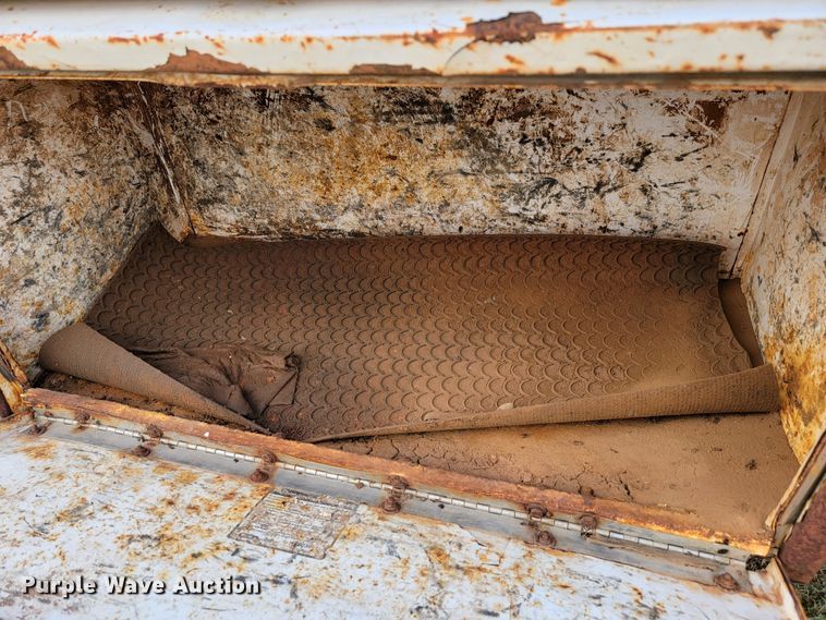 image for item LL9585 2011 Dragon  vacuum trailer