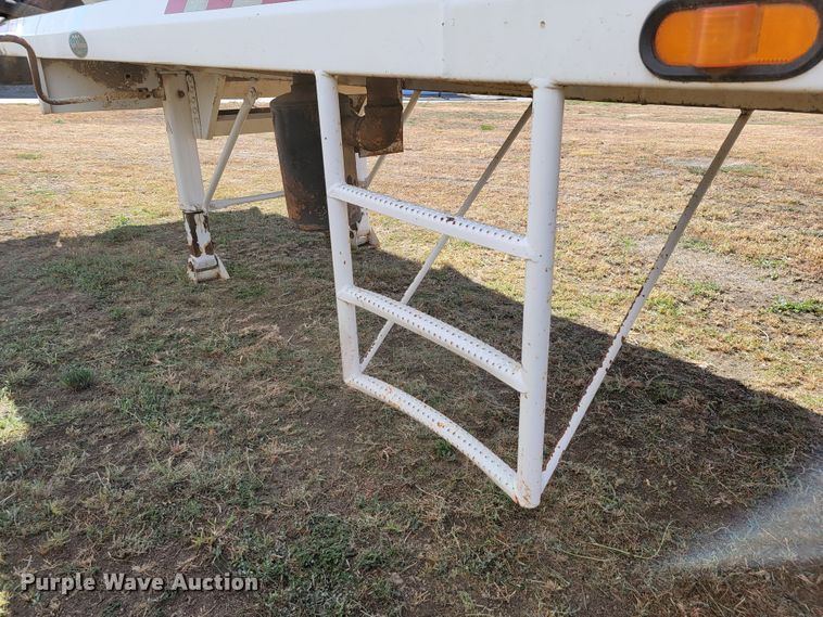 image for item LL9585 2011 Dragon  vacuum trailer