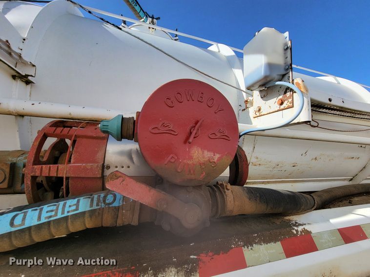 image for item LL9585 2011 Dragon  vacuum trailer