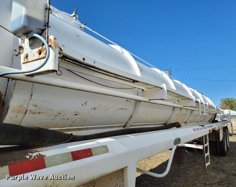 image for item LL9585 2011 Dragon  vacuum trailer