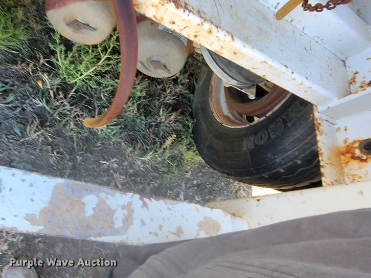 image for item LL9585 2011 Dragon  vacuum trailer