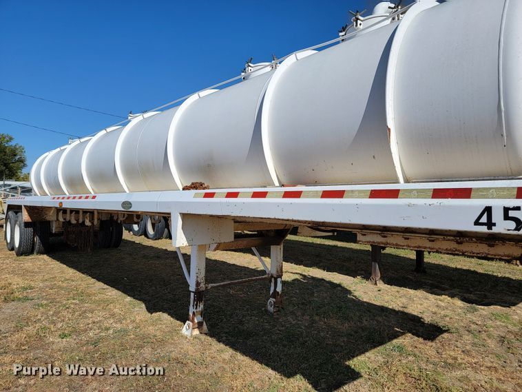 image for item LL9585 2011 Dragon  vacuum trailer