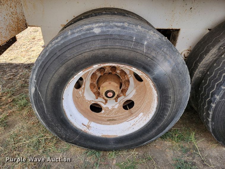 image for item LL9585 2011 Dragon  vacuum trailer