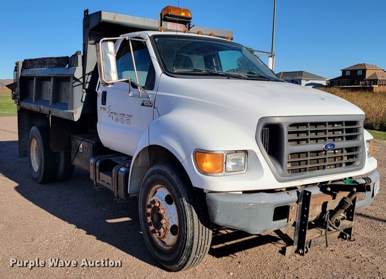 image for item LL9620 2000 Ford F650 Super Duty XL  dump truck
