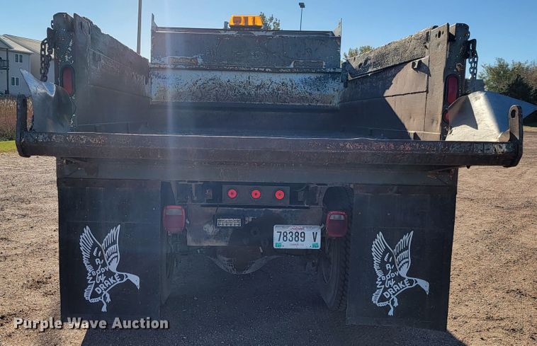 image for item LL9620 2000 Ford F650 Super Duty XL  dump truck