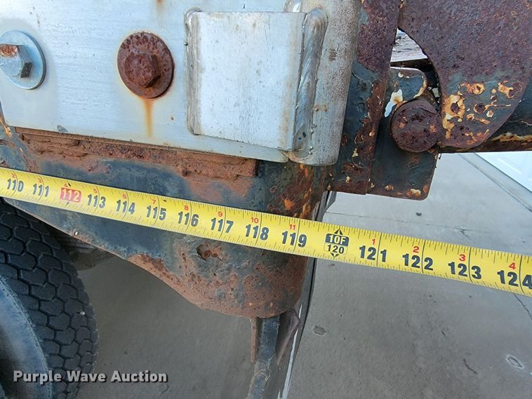 image for item LL9620 2000 Ford F650 Super Duty XL  dump truck