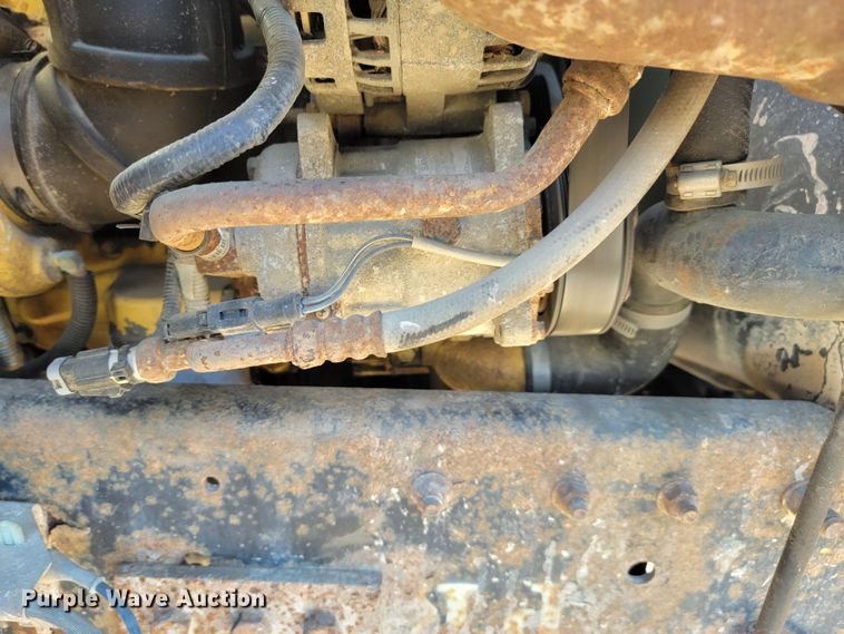 image for item LL9620 2000 Ford F650 Super Duty XL  dump truck