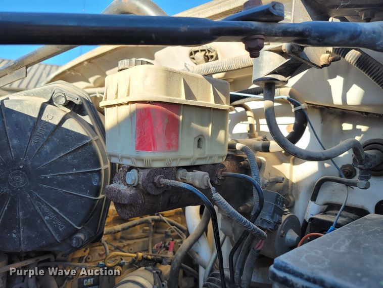 image for item LL9620 2000 Ford F650 Super Duty XL  dump truck