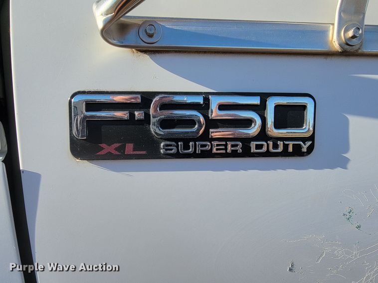 image for item LL9620 2000 Ford F650 Super Duty XL  dump truck