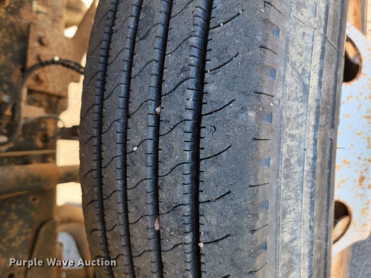 image for item LL9620 2000 Ford F650 Super Duty XL  dump truck