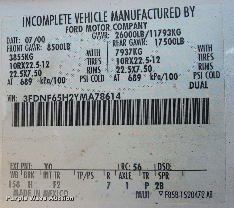image for item LL9620 2000 Ford F650 Super Duty XL  dump truck