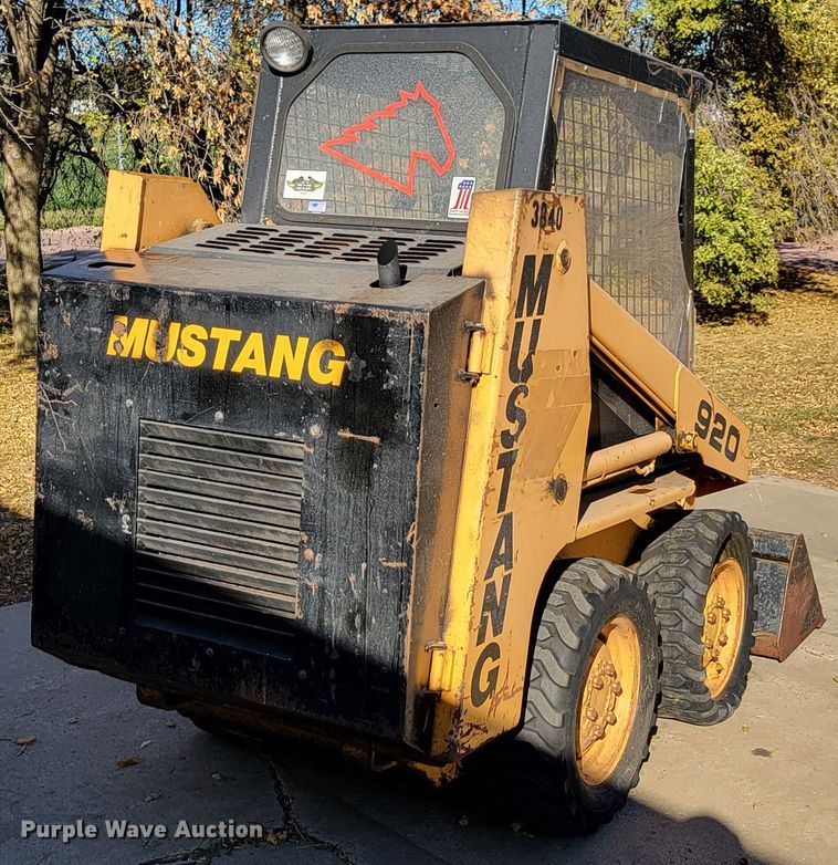 image for item LL9621 Mustang 920  skid steer loader