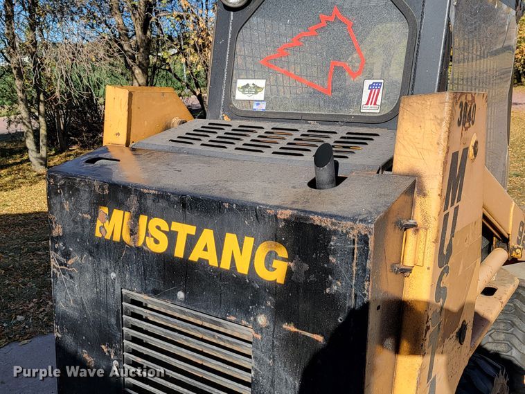 image for item LL9621 Mustang 920  skid steer loader