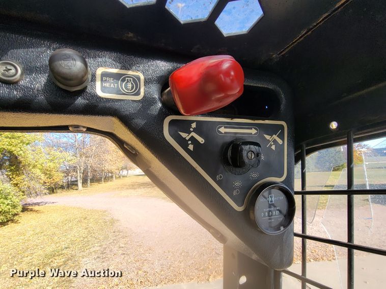image for item LL9621 Mustang 920  skid steer loader