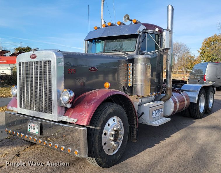 image for item LL9630 1989 Peterbilt 379  semi truck