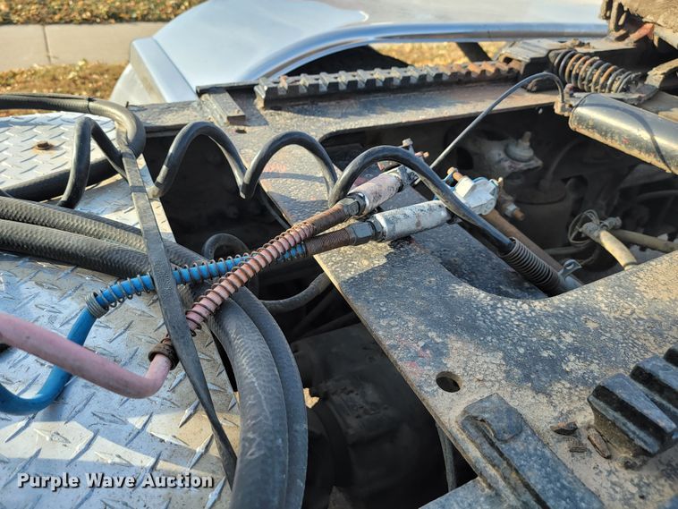 image for item LL9630 1989 Peterbilt 379  semi truck