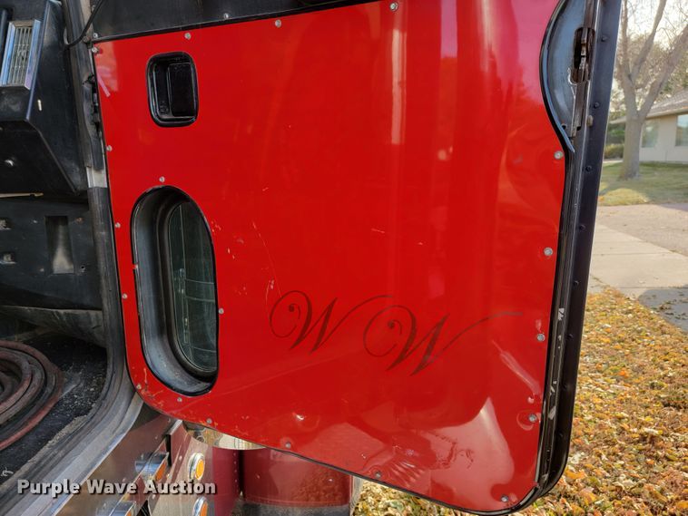 image for item LL9630 1989 Peterbilt 379  semi truck