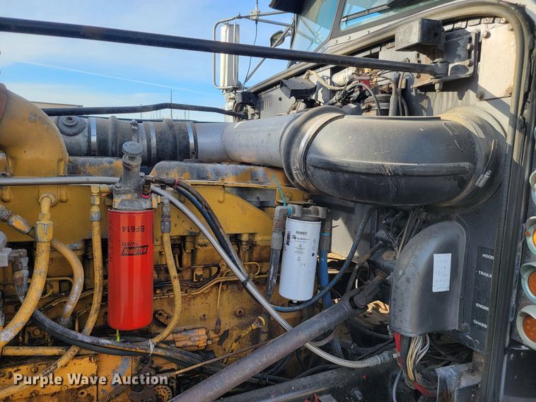 image for item LL9630 1989 Peterbilt 379  semi truck