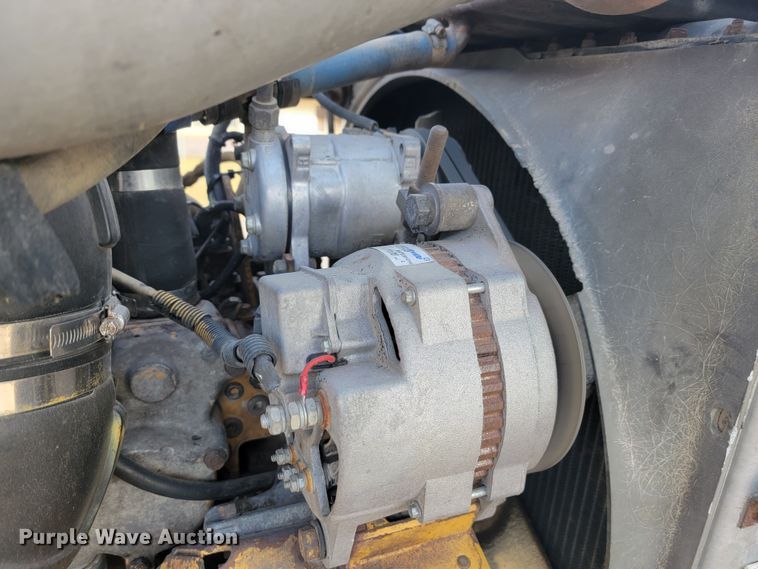 image for item LL9630 1989 Peterbilt 379  semi truck