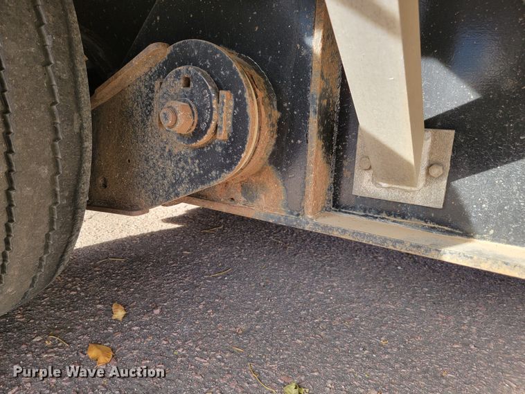 image for item LL9631 2016 Doonan 5021CM  drop deck equipment trailer