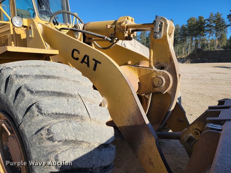 image for item LL9644 1989 Caterpillar 966E  wheel loader