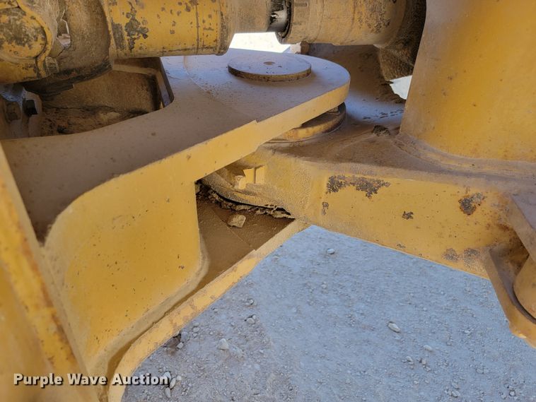 image for item LL9644 1989 Caterpillar 966E  wheel loader