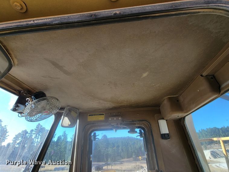 image for item LL9644 1989 Caterpillar 966E  wheel loader