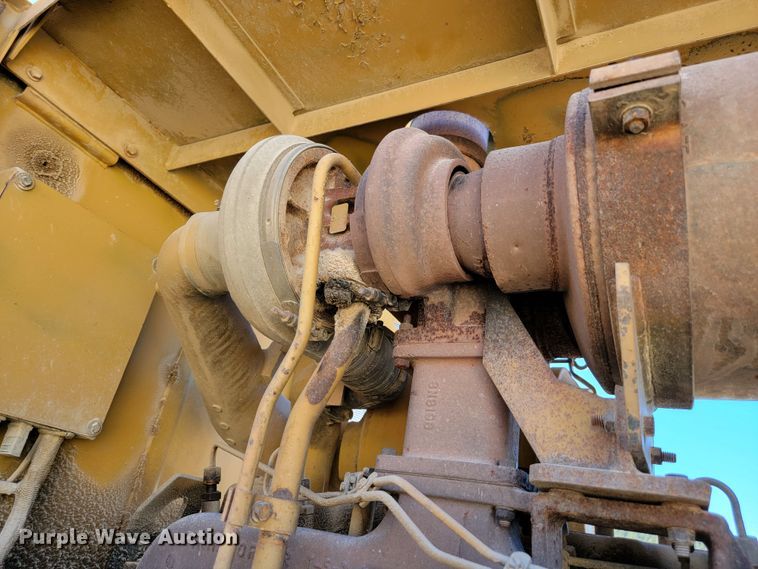 image for item LL9644 1989 Caterpillar 966E  wheel loader