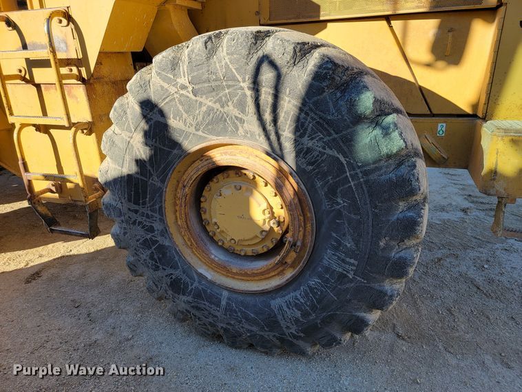 image for item LL9644 1989 Caterpillar 966E  wheel loader
