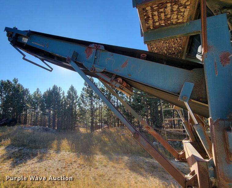 image for item LL9645 Powerscreen Chieftain  screening plant