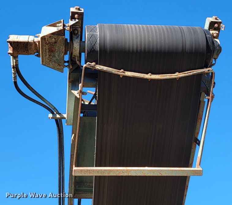 image for item LL9645 Powerscreen Chieftain  screening plant