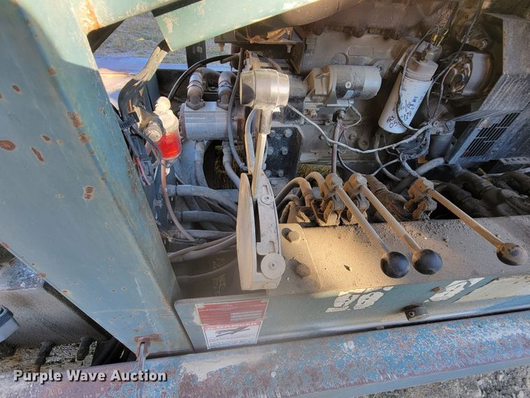 image for item LL9645 Powerscreen Chieftain  screening plant