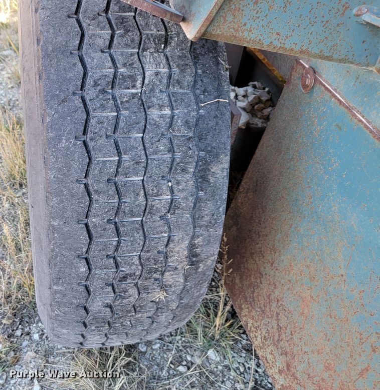 image for item LL9645 Powerscreen Chieftain  screening plant