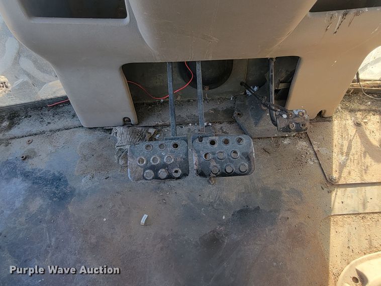 image for item LL9657 1995 JCB 214S  backhoe