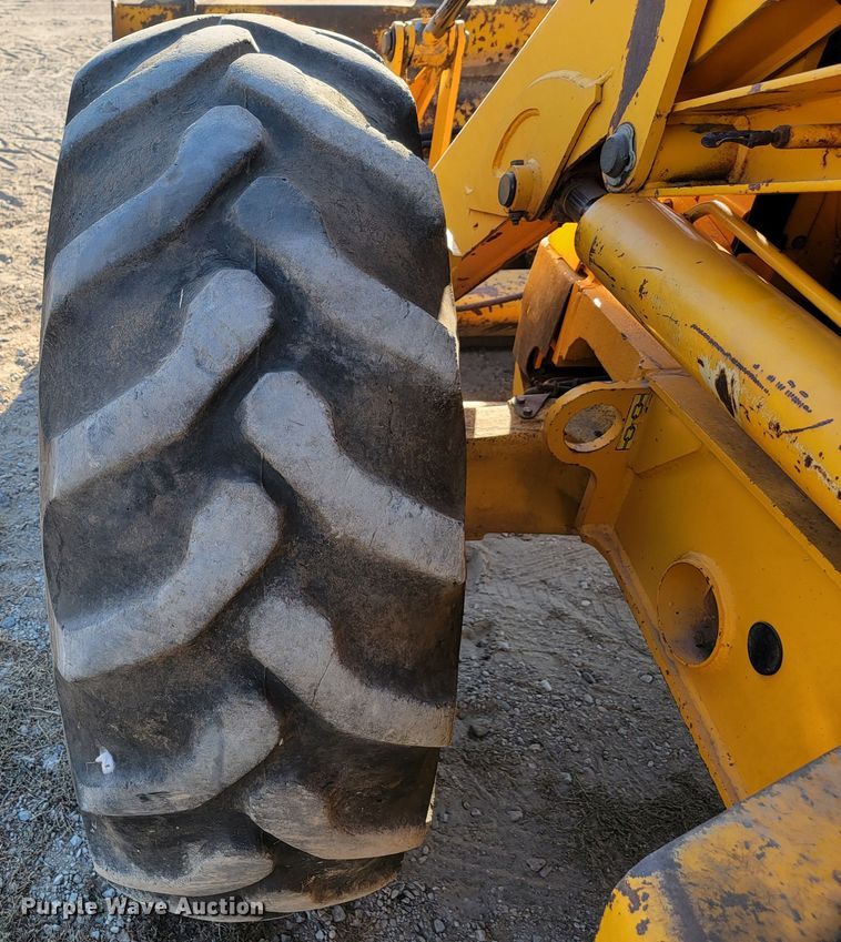 image for item LL9657 1995 JCB 214S  backhoe