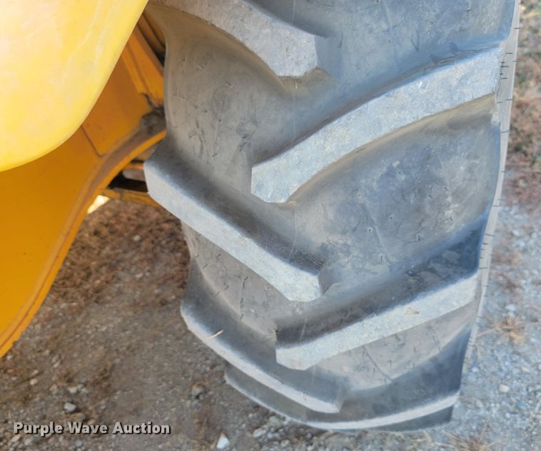 image for item LL9657 1995 JCB 214S  backhoe